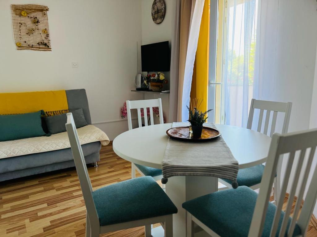 Apartments Adela Polje  Habitación foto